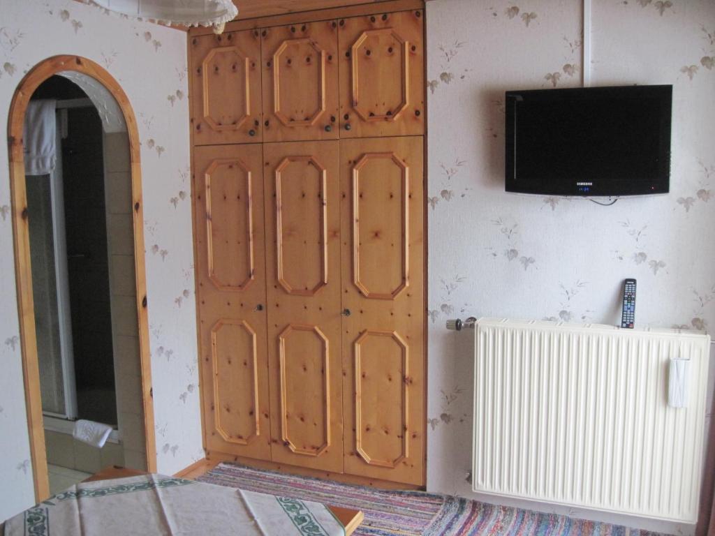 Haus Pfarrkirchner Apartment Mauterndorf  Phòng bức ảnh