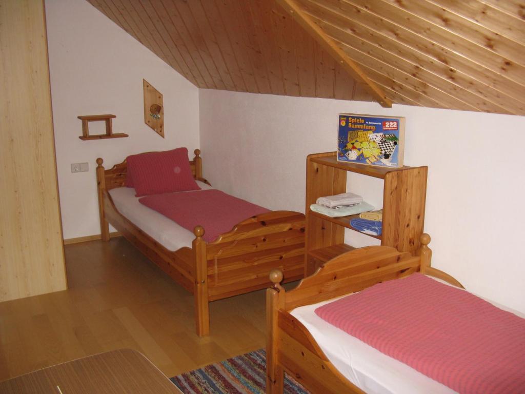 Haus Pfarrkirchner Apartment Mauterndorf  Phòng bức ảnh