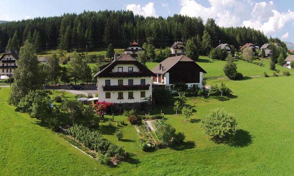 Haus Pfarrkirchner Apartment Mauterndorf  Ngoại thất bức ảnh