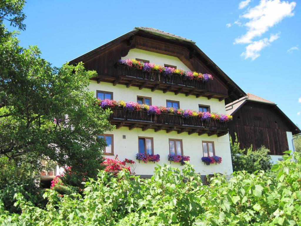 Haus Pfarrkirchner Apartment Mauterndorf  Ngoại thất bức ảnh